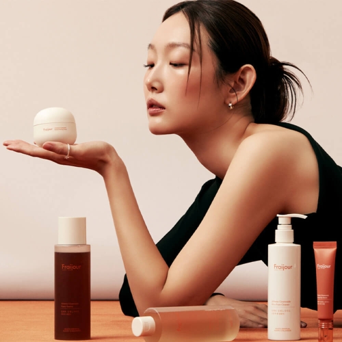 Fraijour   -   , Alchemic Ginsenoside Oil to Foam Cleanser  5