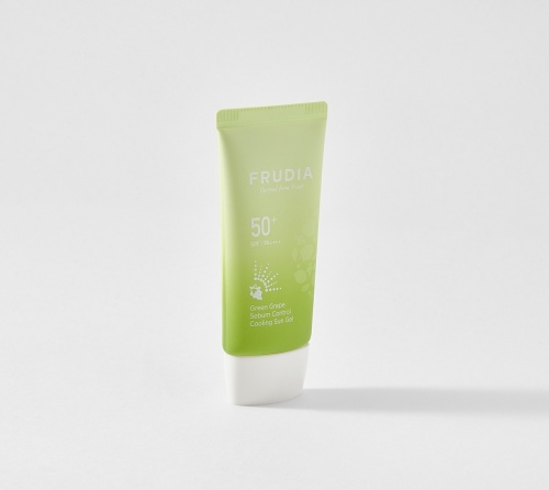 Frudia       Green grape sebum control cooling sun gel SPF50+ PA++++  6