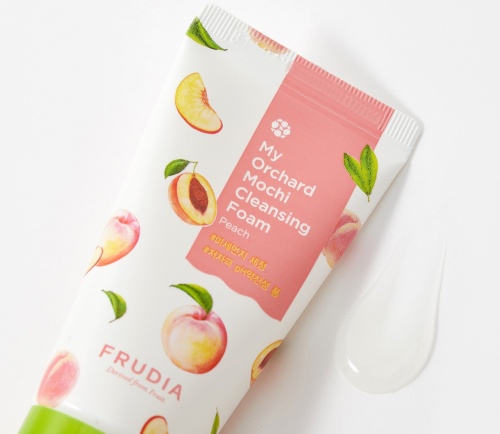 Frudia        My orchard mochi cleansing foam peach  4