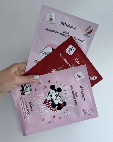 JMsolution  -    Disney collection selfie nourishing pomegranate mask  4