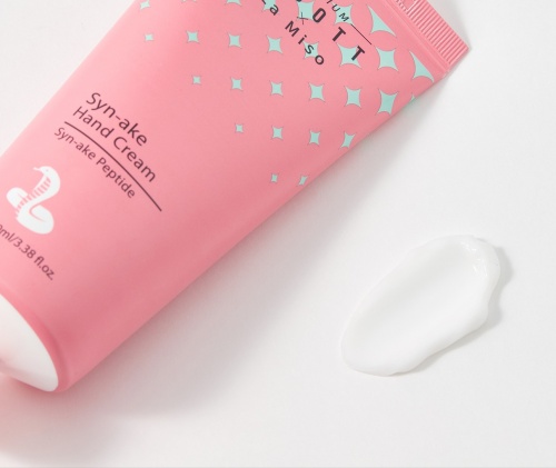 Jigott       anti-age  Jigott x La Miso Syn-ake peptide hand cream  3