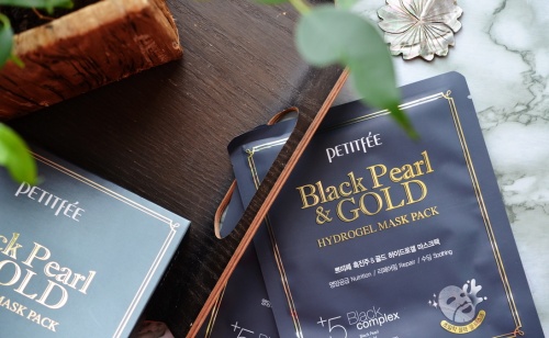 Petitfee       Black pearl & gold hydrogel mask pack  3