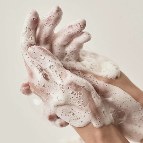 [ ] Anua -      , Heartleaf Succinic Moisture Cleansing Foam  4