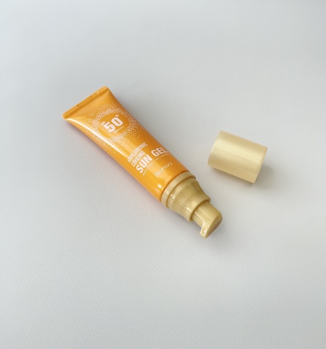 Deoproce  - SPF50+  Hyaluronic cooling sun gel  7