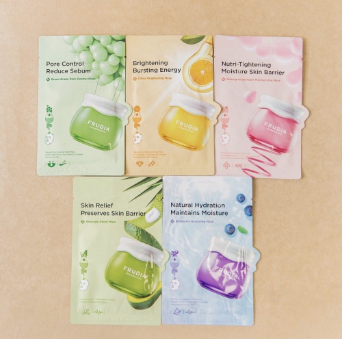 Frudia      Green grape pore control mask  5