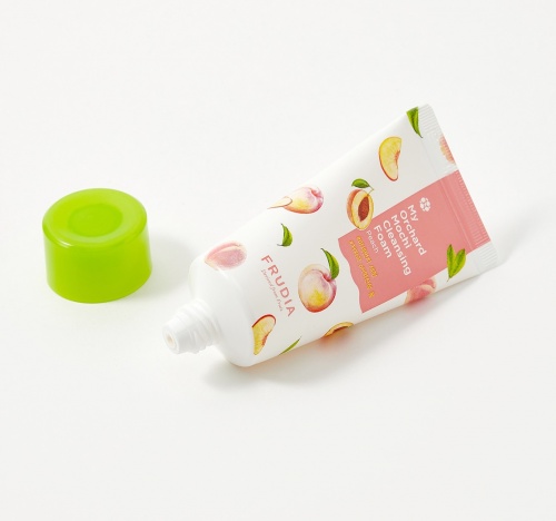 Frudia        My orchard mochi cleansing foam peach  3