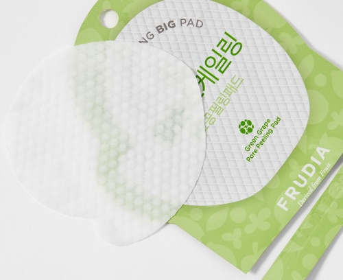 Frudia -   Green grape pore peeling big pad  3